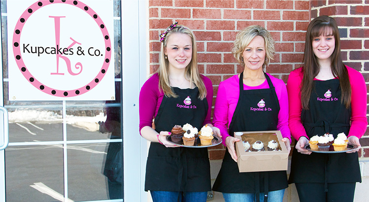 Kupcakes & Co. wedding cakes and cupcakes.